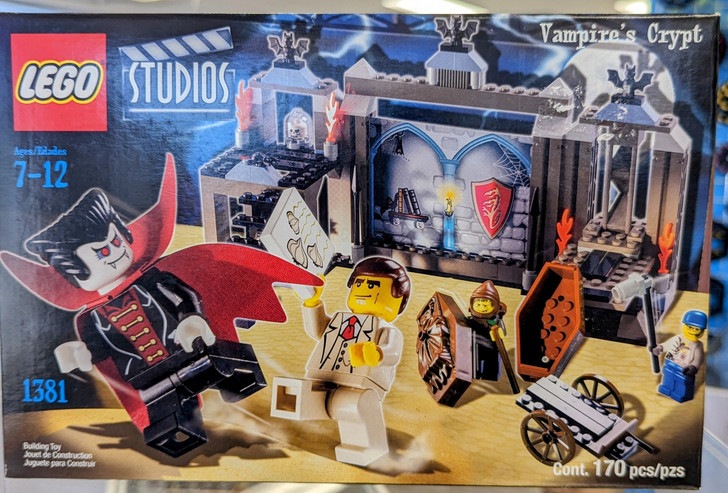 1381 LEGO Vampire s Crypt Retired Bricks Minifigs Port